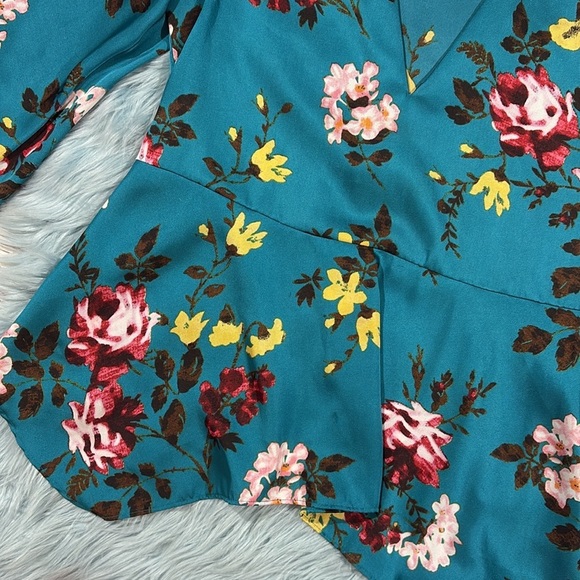 Zara Satin Royal Blue Floral Bell Sleeve Blouse - Picture 8 of 9